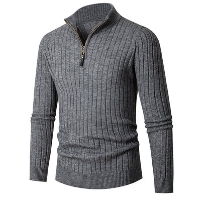 Luxuriöser Rollkragenpullover aus Strick mit Viertelreißverschluss